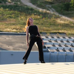 Intervju s Marijom Šćekić, vrhunskom koreografkinjom i plesačicom koja pleše po liticama i krovovima i koja nam stiže u Kningall-8
