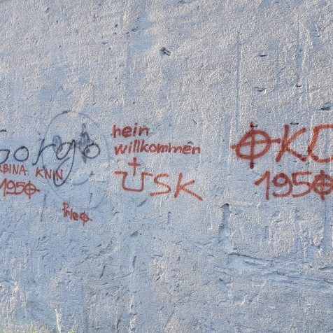 Usred grada grafiti s pozivom na ubijanje; Čekamo reakciju policijegall-1