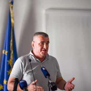 Ministar Ćorić u Kninu: Izglasavanje Zakona o Parku prirode Dinara u ranu jesengall-6