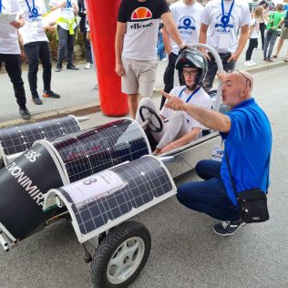 Kninski srednjoškolci osvojili drugo mjesto na utrci solarnih vozila SOELA u Siskugall-6