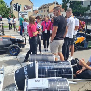 Kninski srednjoškolci osvojili drugo mjesto na utrci solarnih vozila SOELA u Siskugall-4